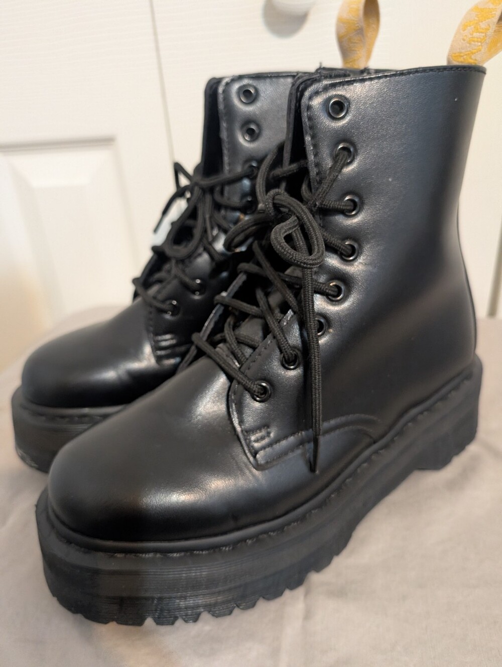 Dr Martens Vegan Jadon II Mono